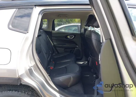 2022 Jeep Compass Trailhawk 4X4 from USA, damaged, VIN 3C4NJDDB1NT189452